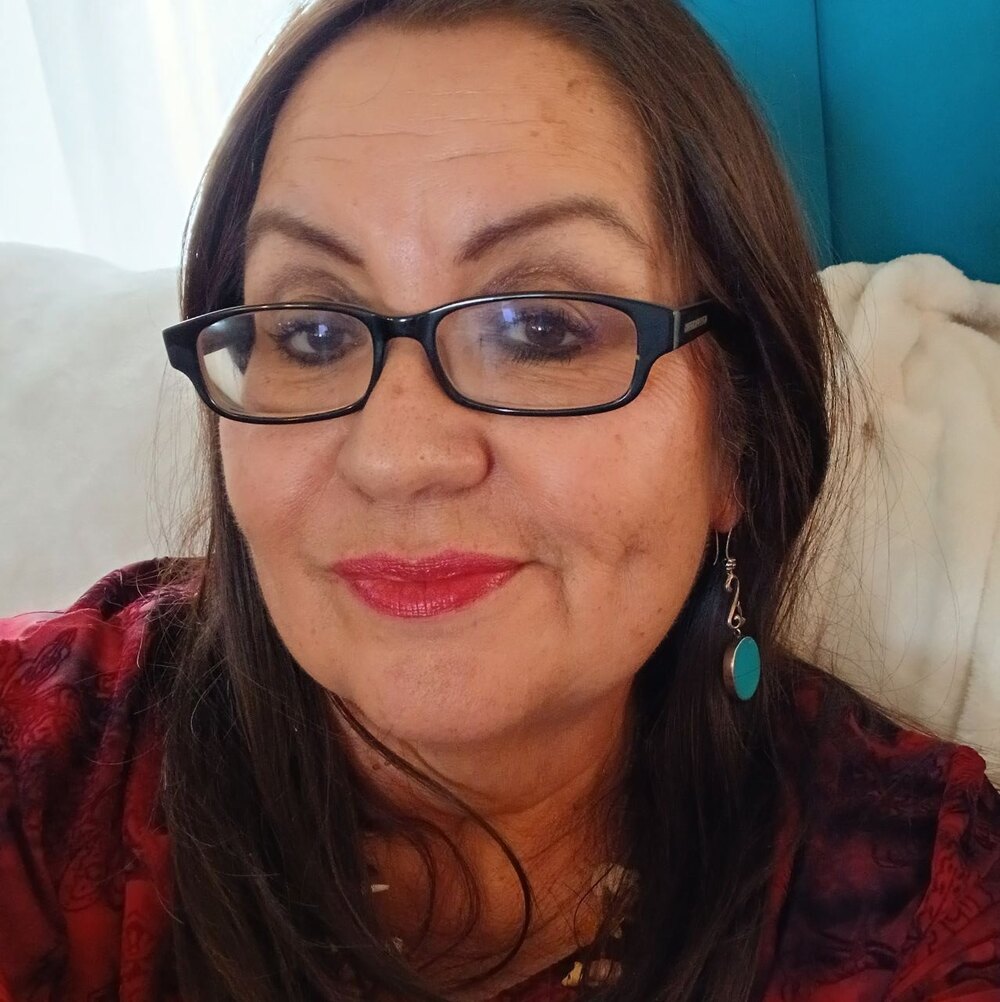 Meet your Posher, Peggy